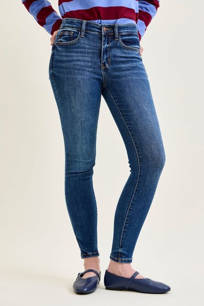Joey Mid Rise Skinny Jeans With Handsand