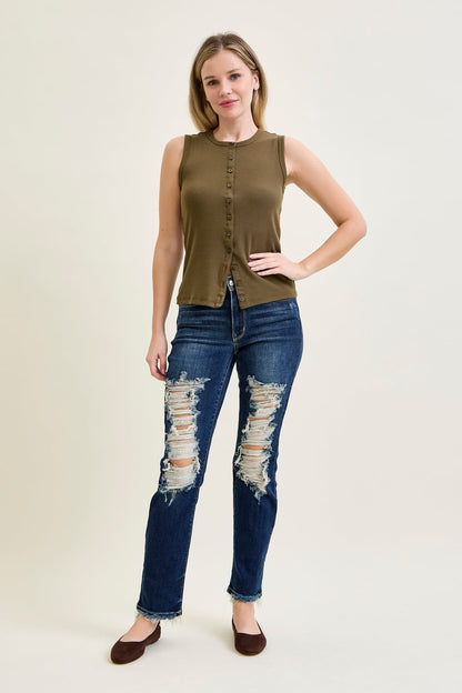 Lisse Mid Rise Ripped Straight Fit Jeans
