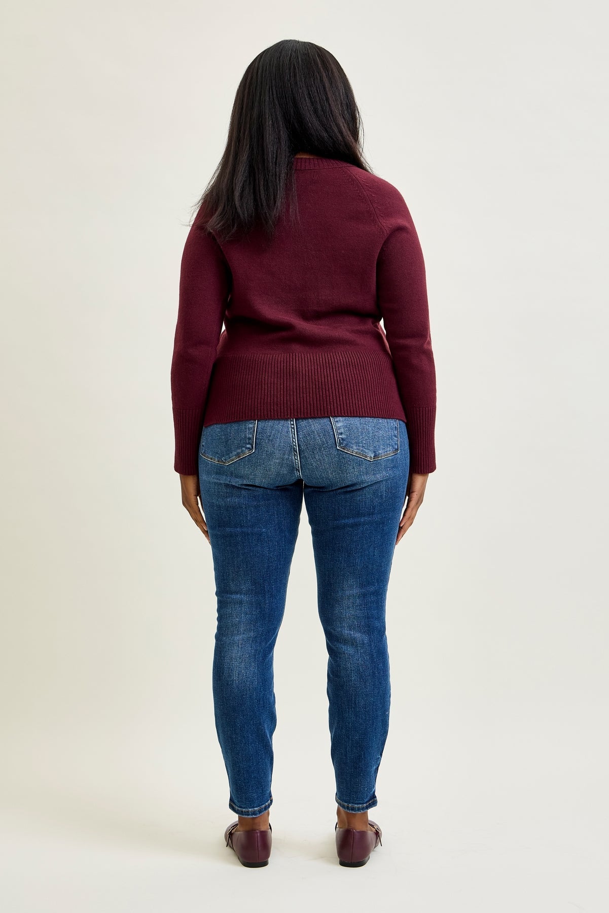 Joey Mid Rise Skinny Jeans With Handsand - PLUS