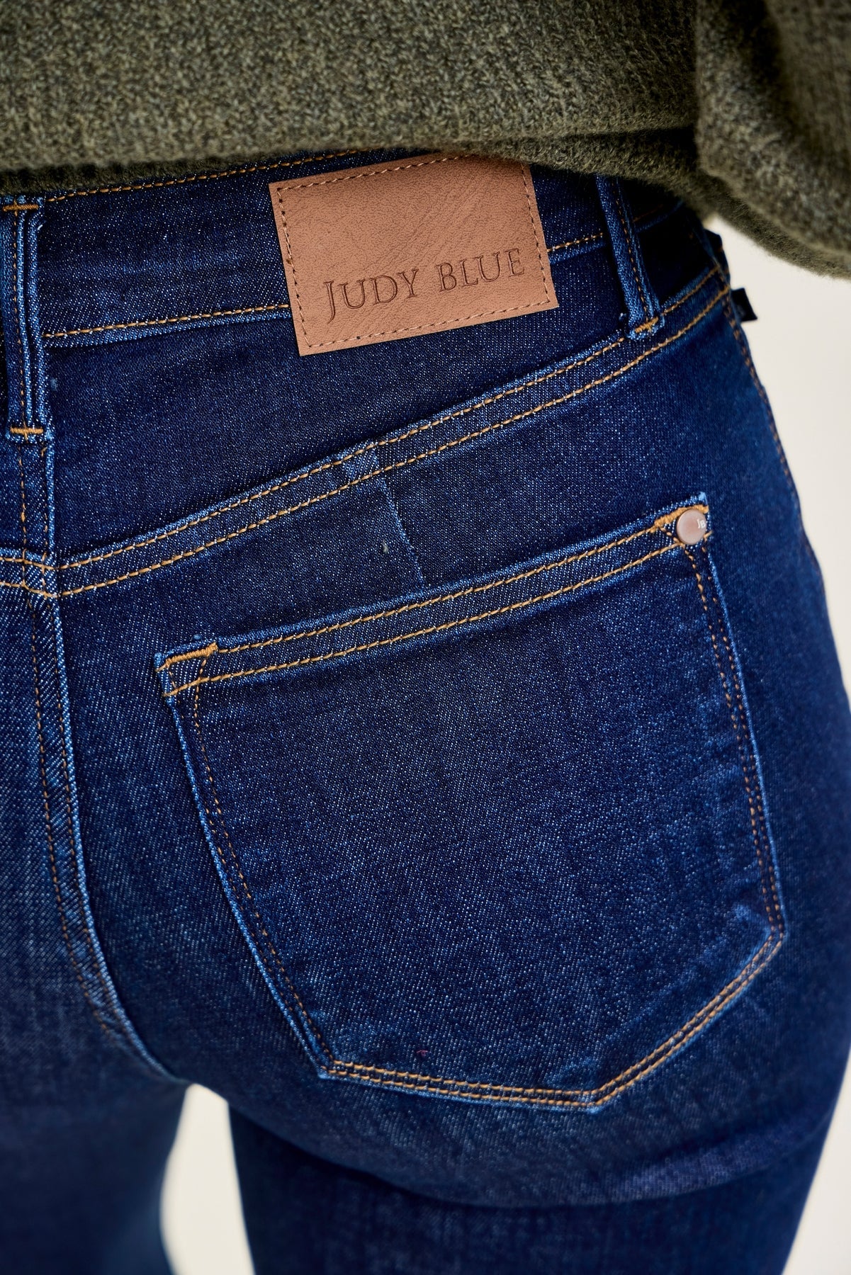 Chloe High Rise Vintage & Back Darts Straight Leg Jeans